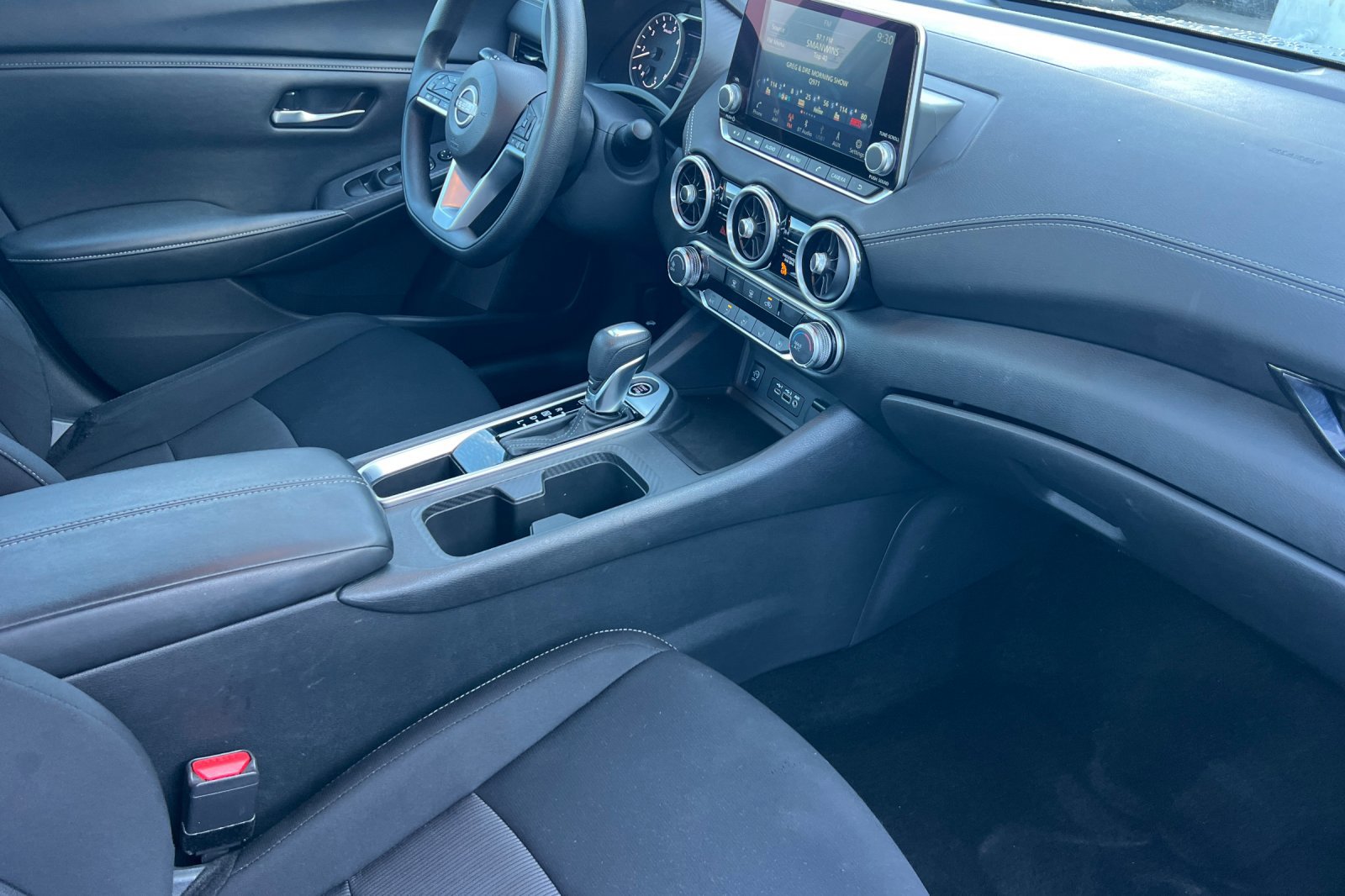 2024 Nissan Sentra SV photo 14