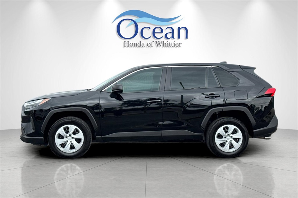 2024 Toyota RAV4 LE photo 5
