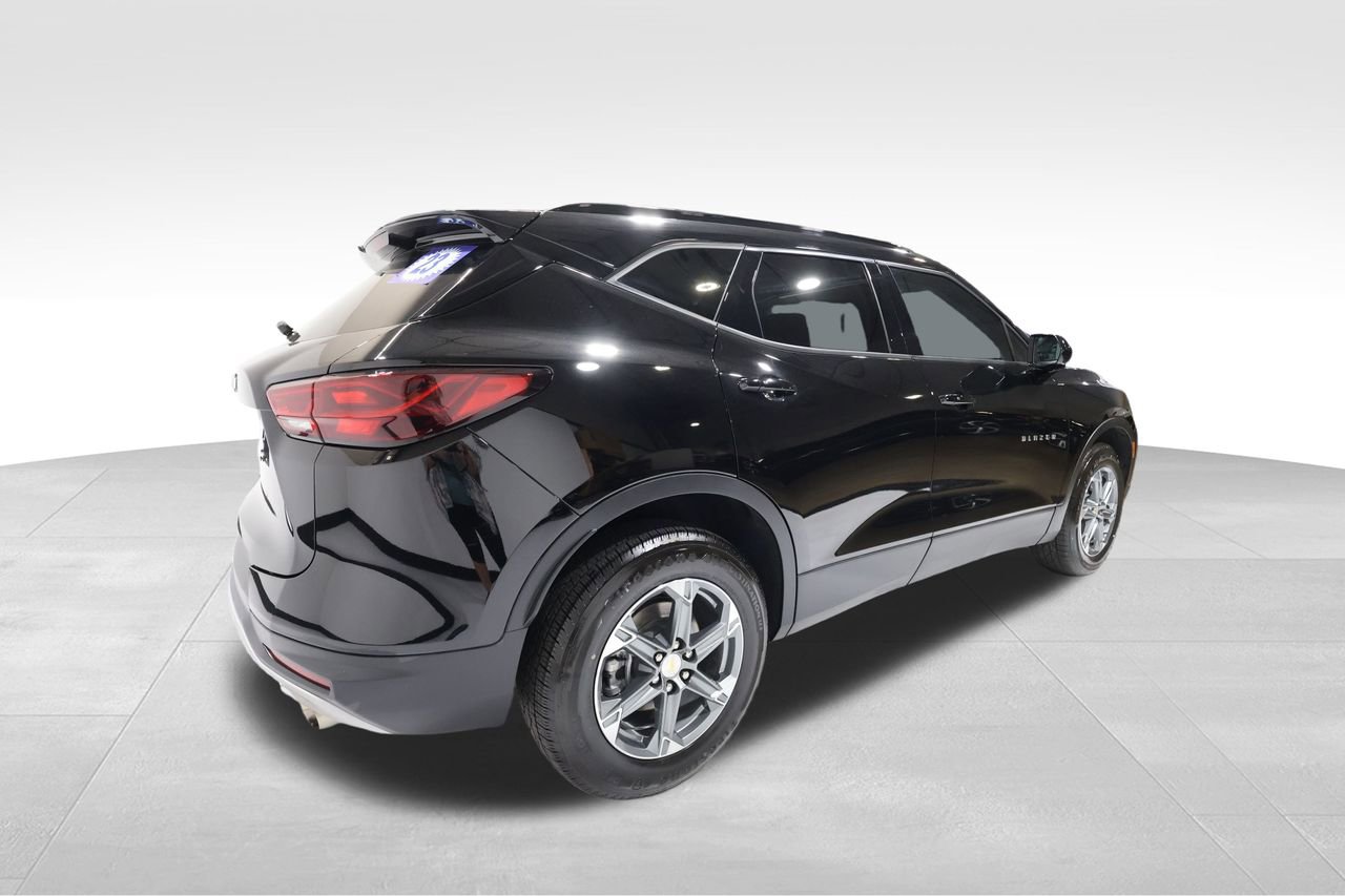 2023 Chevrolet Blazer 2LT photo 3