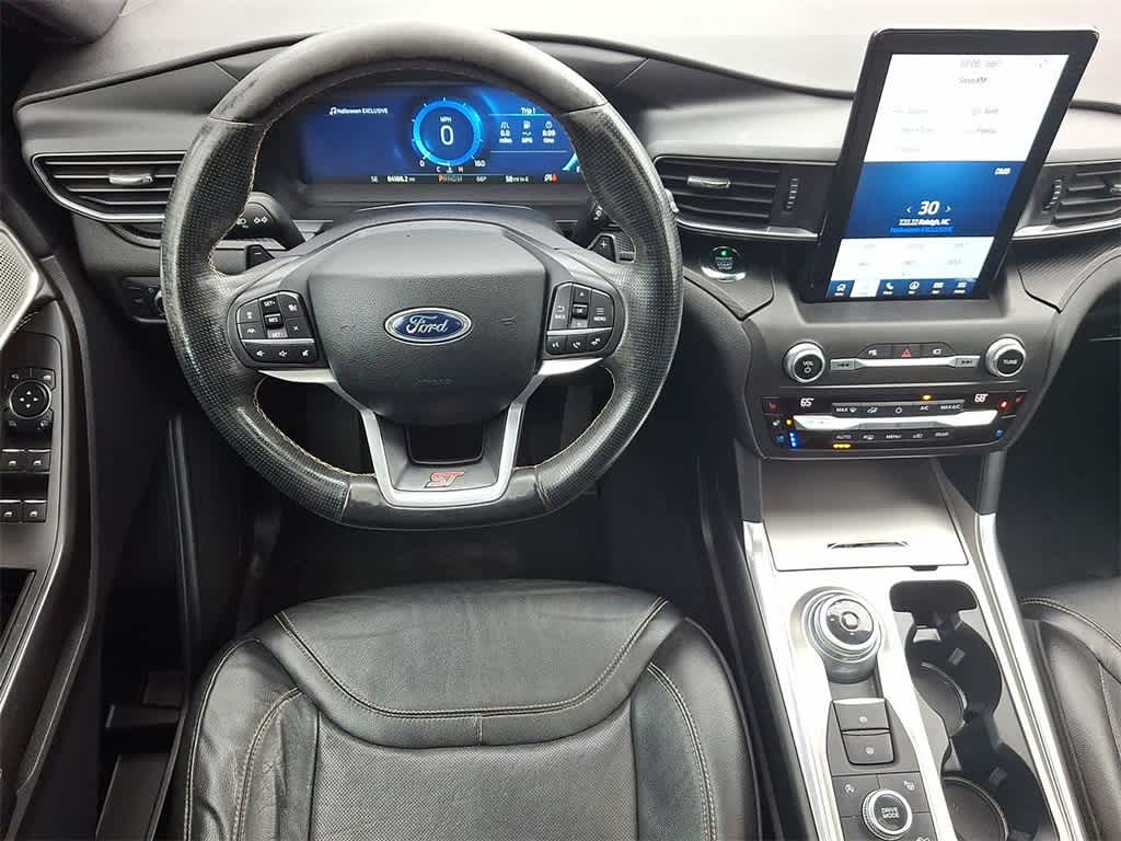 2020 Ford Explorer ST photo 25