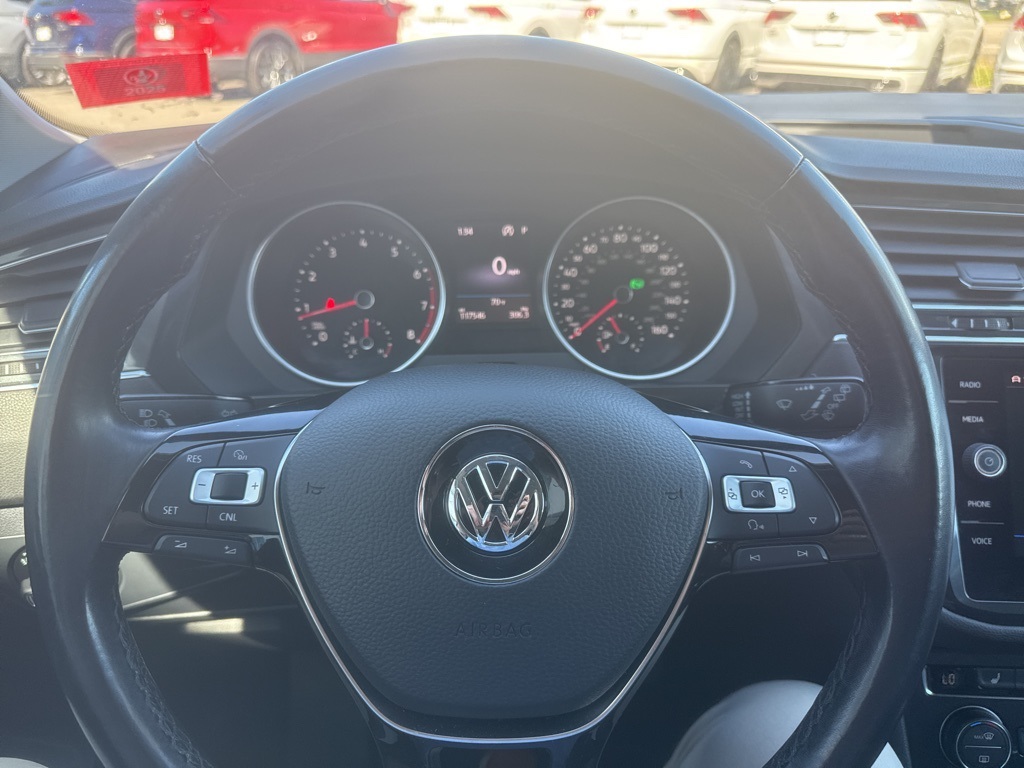 2018 Volkswagen Tiguan SE photo 17