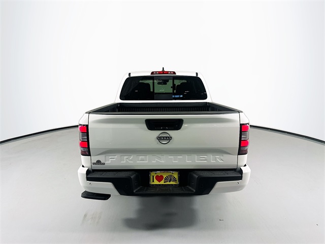 2025 Nissan Frontier SV photo 3