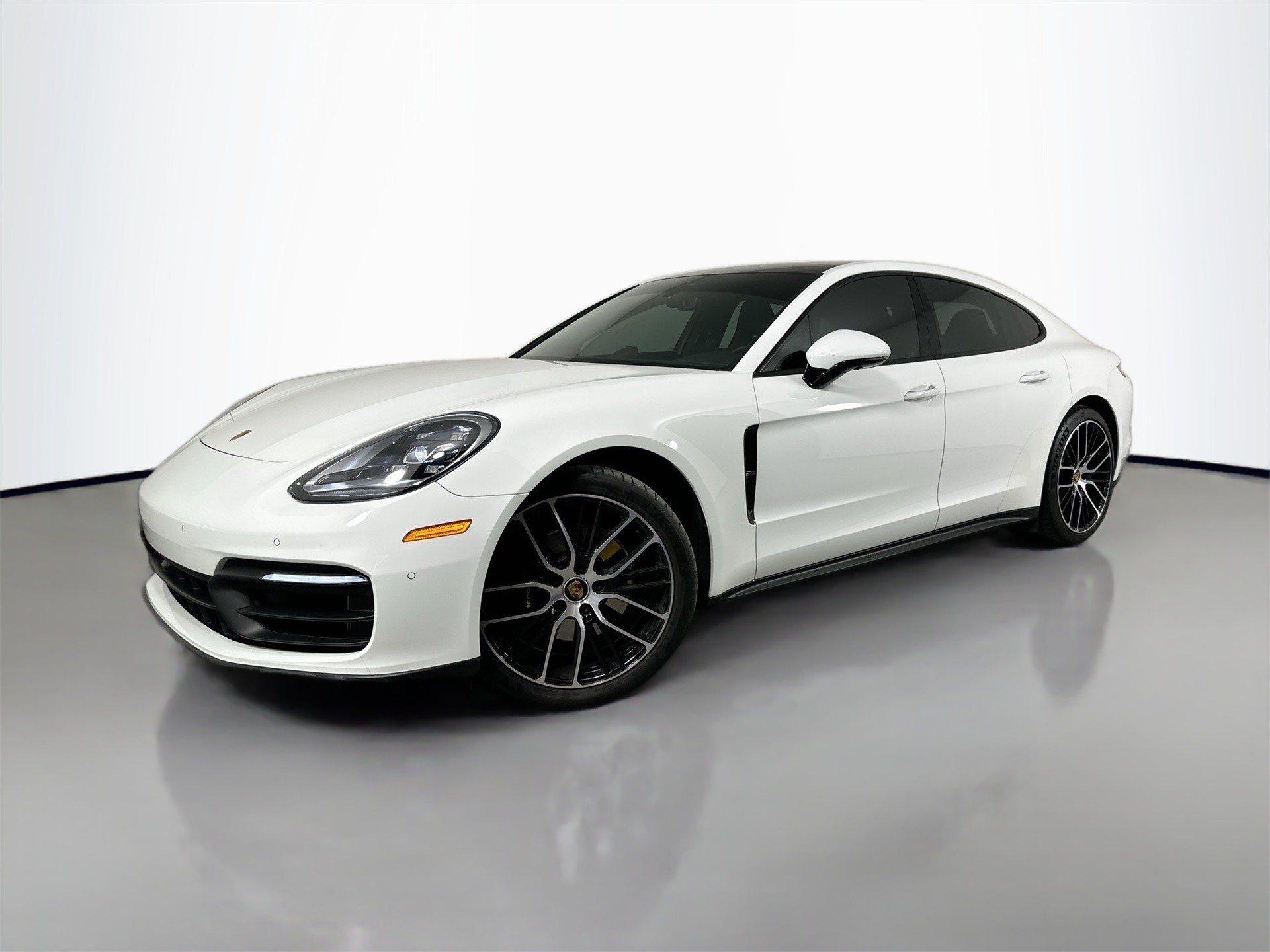 2022 Porsche Panamera Base