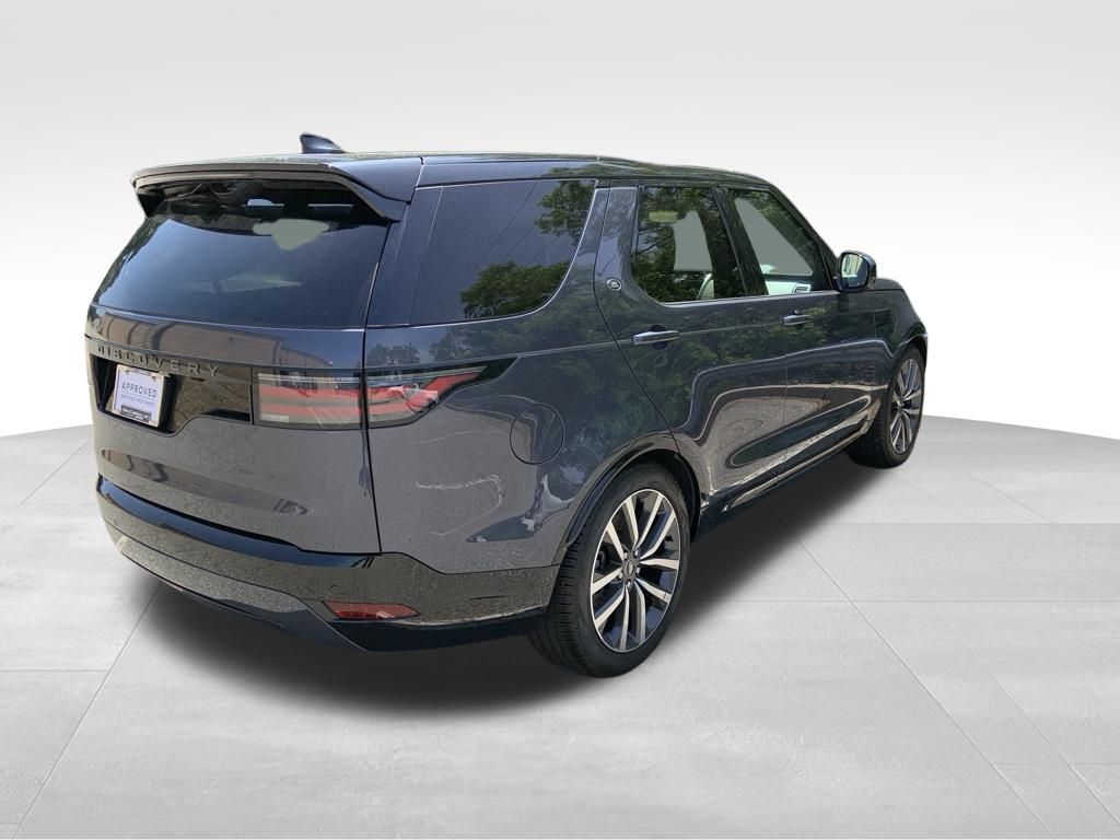 2024 Land Rover Discovery SE photo 8