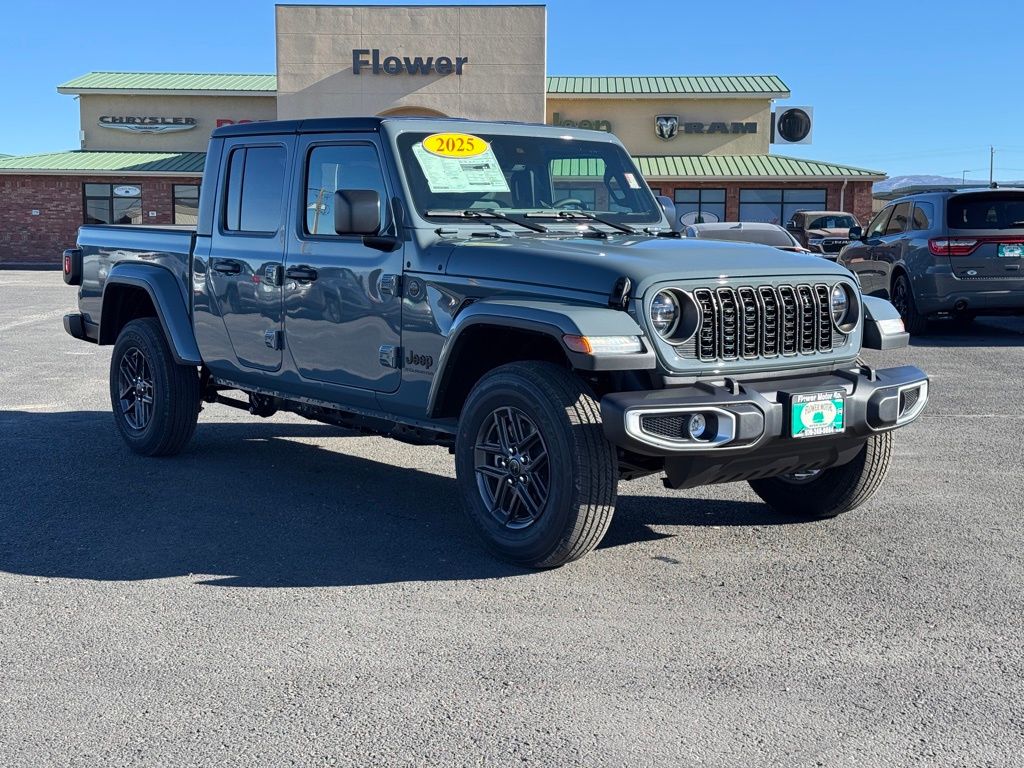 2025 Jeep Gladiator Sport S's photo