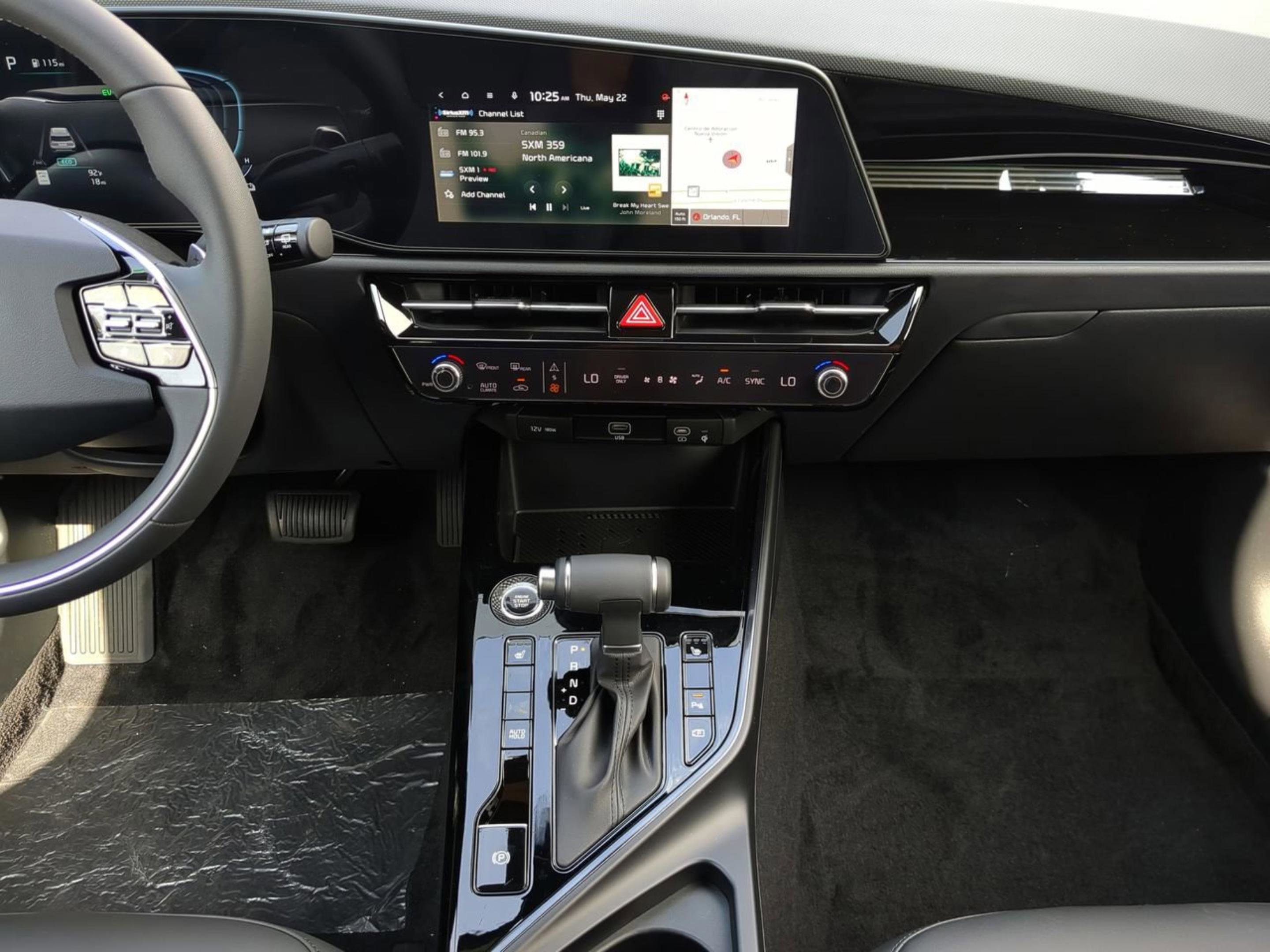 2025 Kia Niro EX photo 18