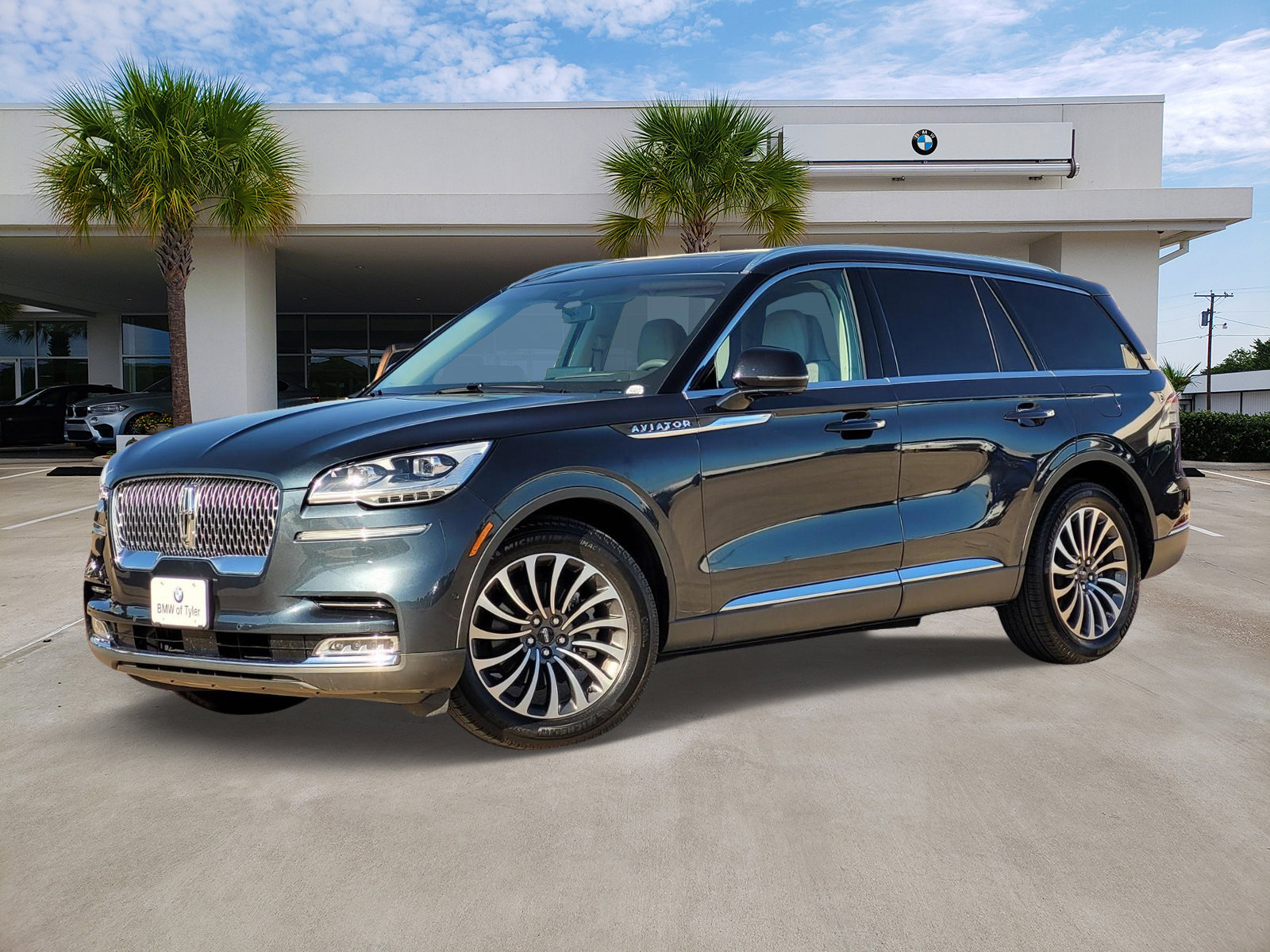 2022 Lincoln Aviator Reserve's photo