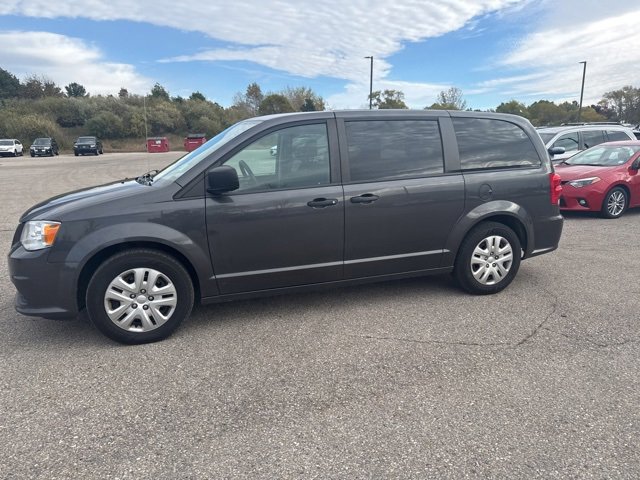 2019 Dodge Grand Caravan SE photo 2