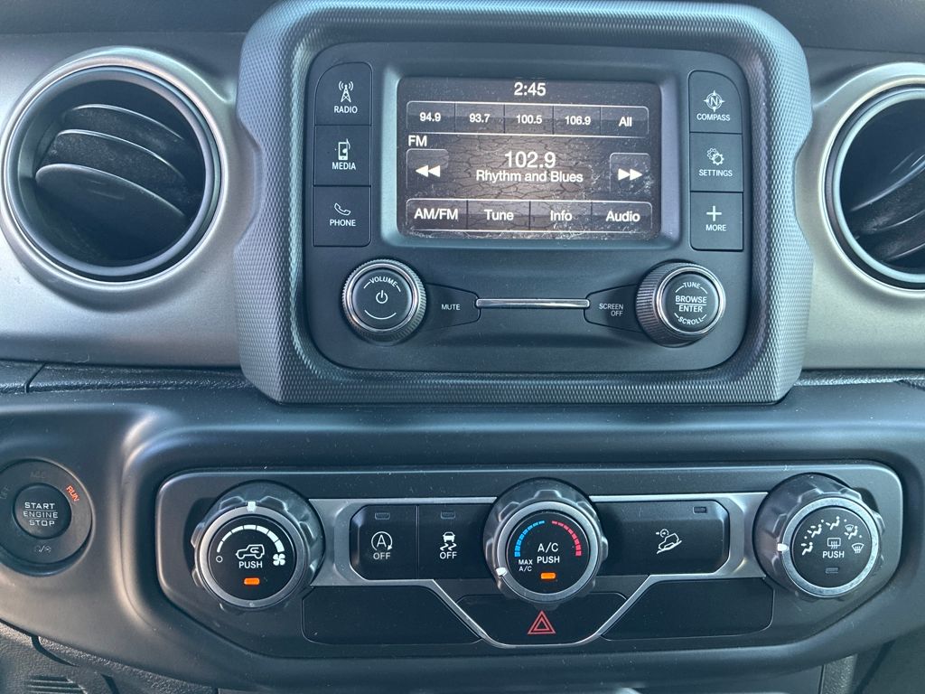 2018 Jeep Wrangler Sport S photo 32