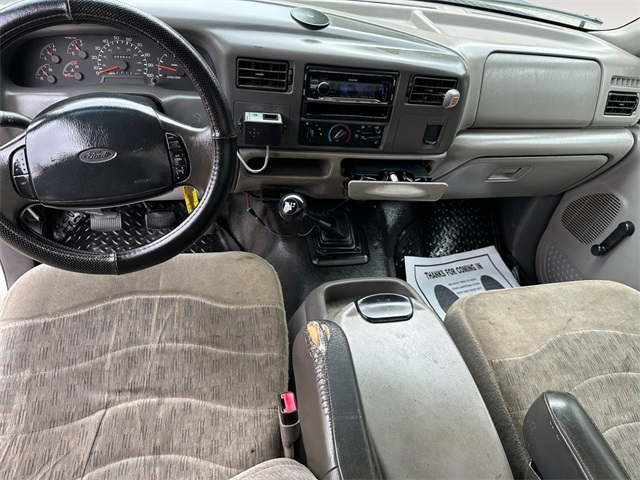 1999 Ford F-550 XL photo 8