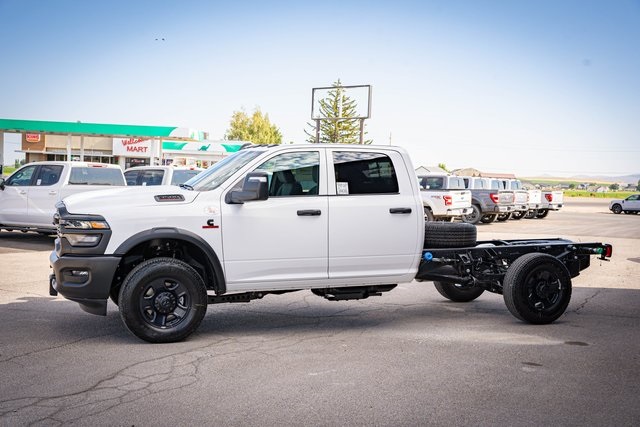 2025 Ram 3500 Tradesman photo 9