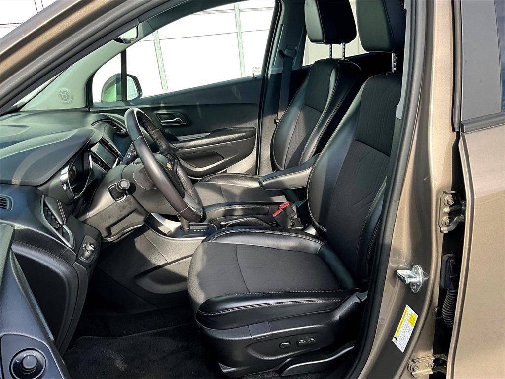 2022 Chevrolet Trax LT photo 10