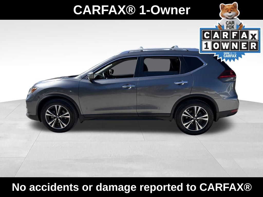 2019 Nissan Rogue SV photo 2