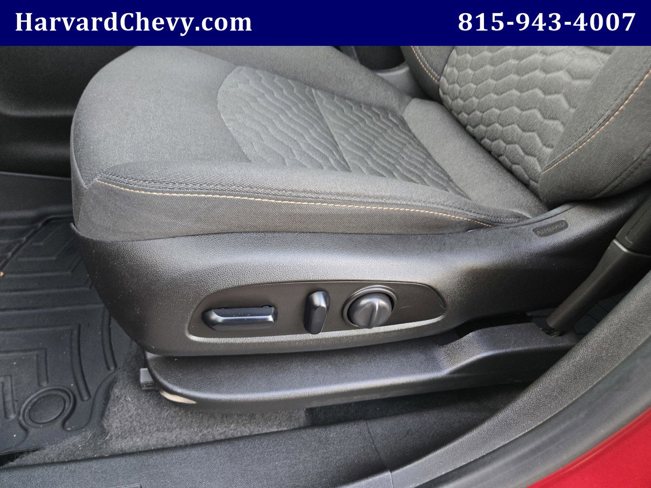 2019 Chevrolet Equinox LT photo 24