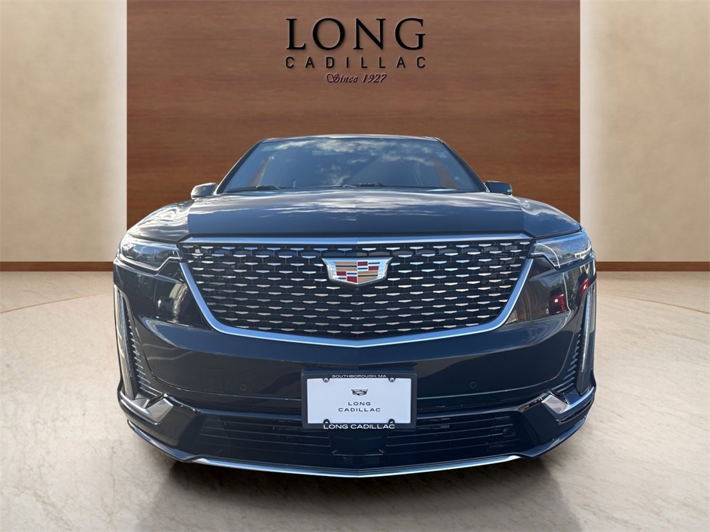 2025 Cadillac XT6 Premium Luxury photo 2