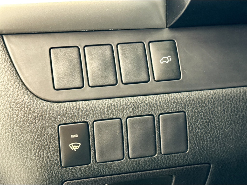 2016 Toyota Highlander LE Plus photo 39