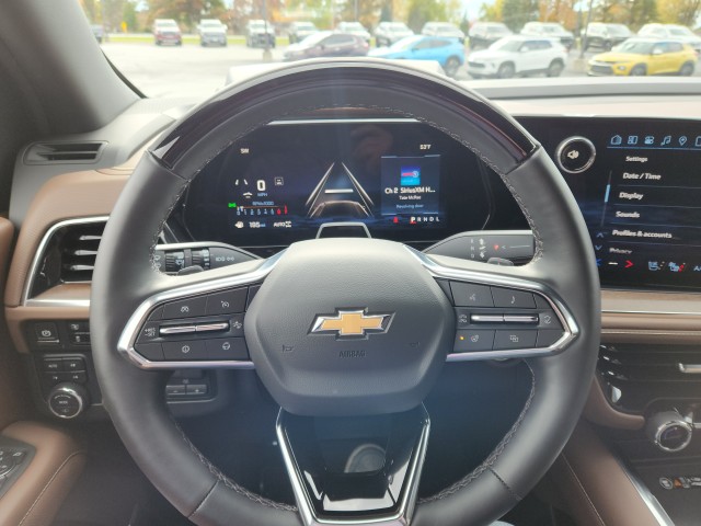 2025 Chevrolet Suburban High Country photo 3