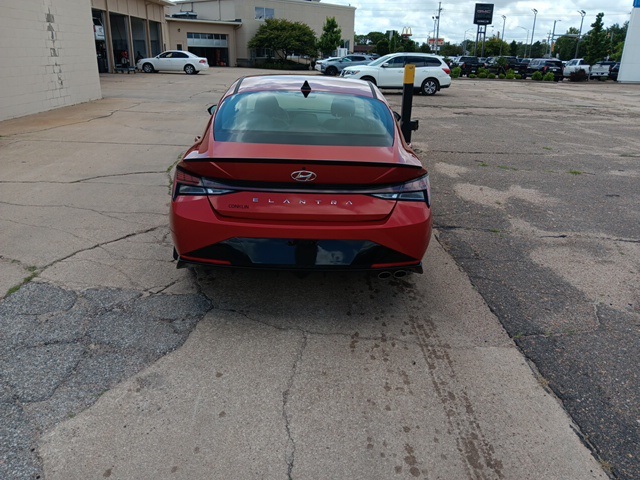 2022 Hyundai Elantra N Line photo 4