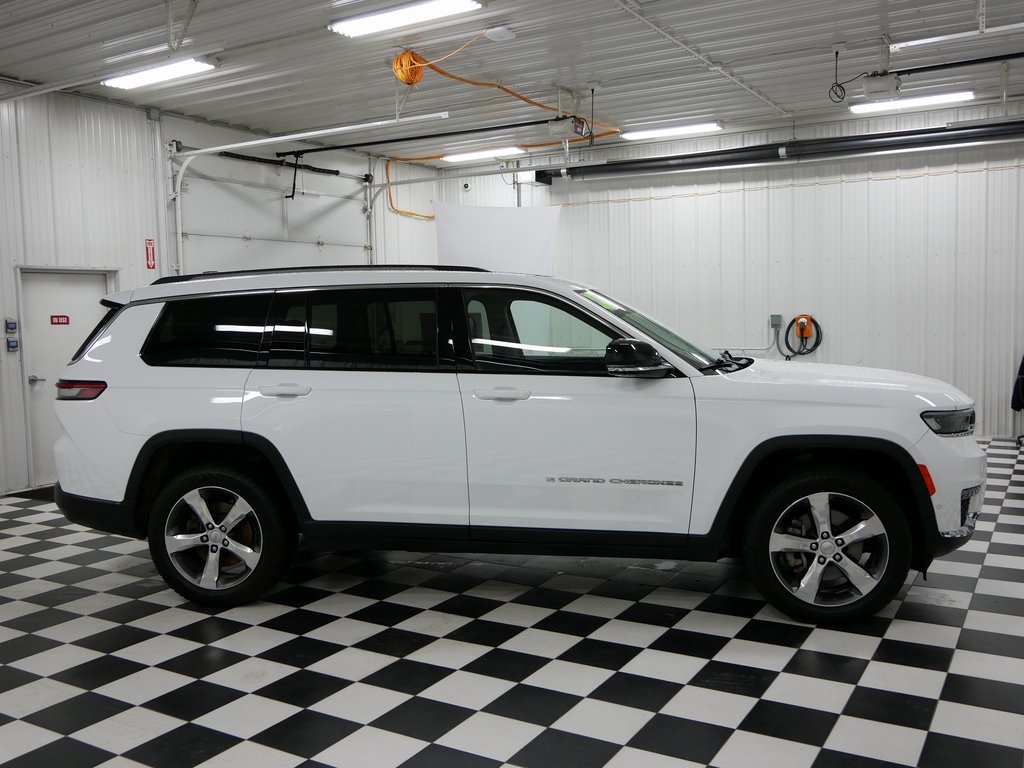 Used 2021 Jeep Grand Cherokee L Limited with VIN 1C4RJKBG0M8125596 for sale in Rochester, Minnesota