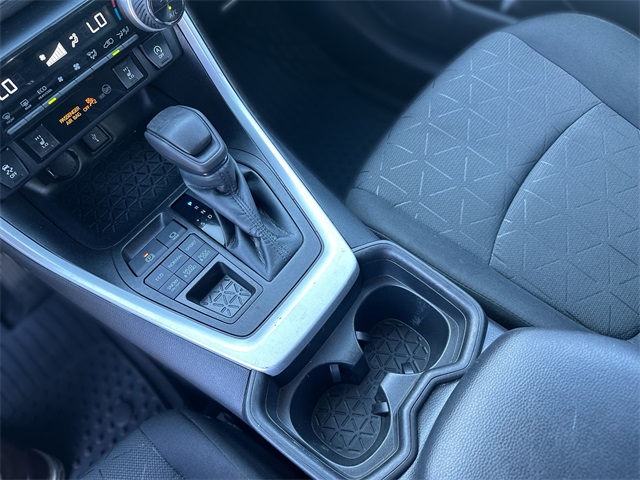 2021 Toyota RAV4 XLE photo 22