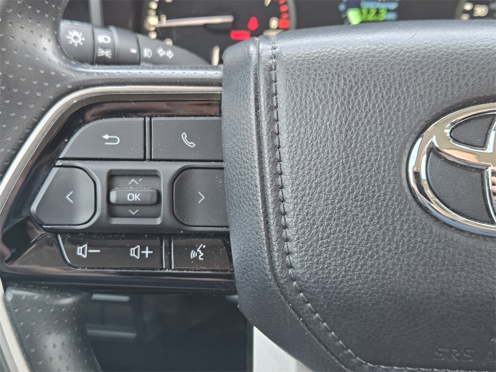 2024 Toyota Tundra SR5 CrewMax photo 18