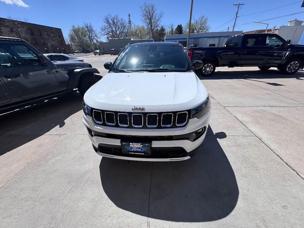 2024 Jeep Compass Limited photo 5