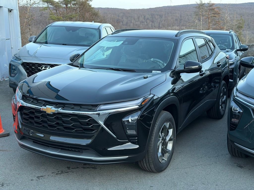 2026 Chevrolet Trax LT's photo