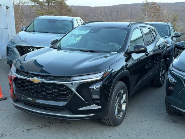 2026 Chevrolet Trax LT's photo
