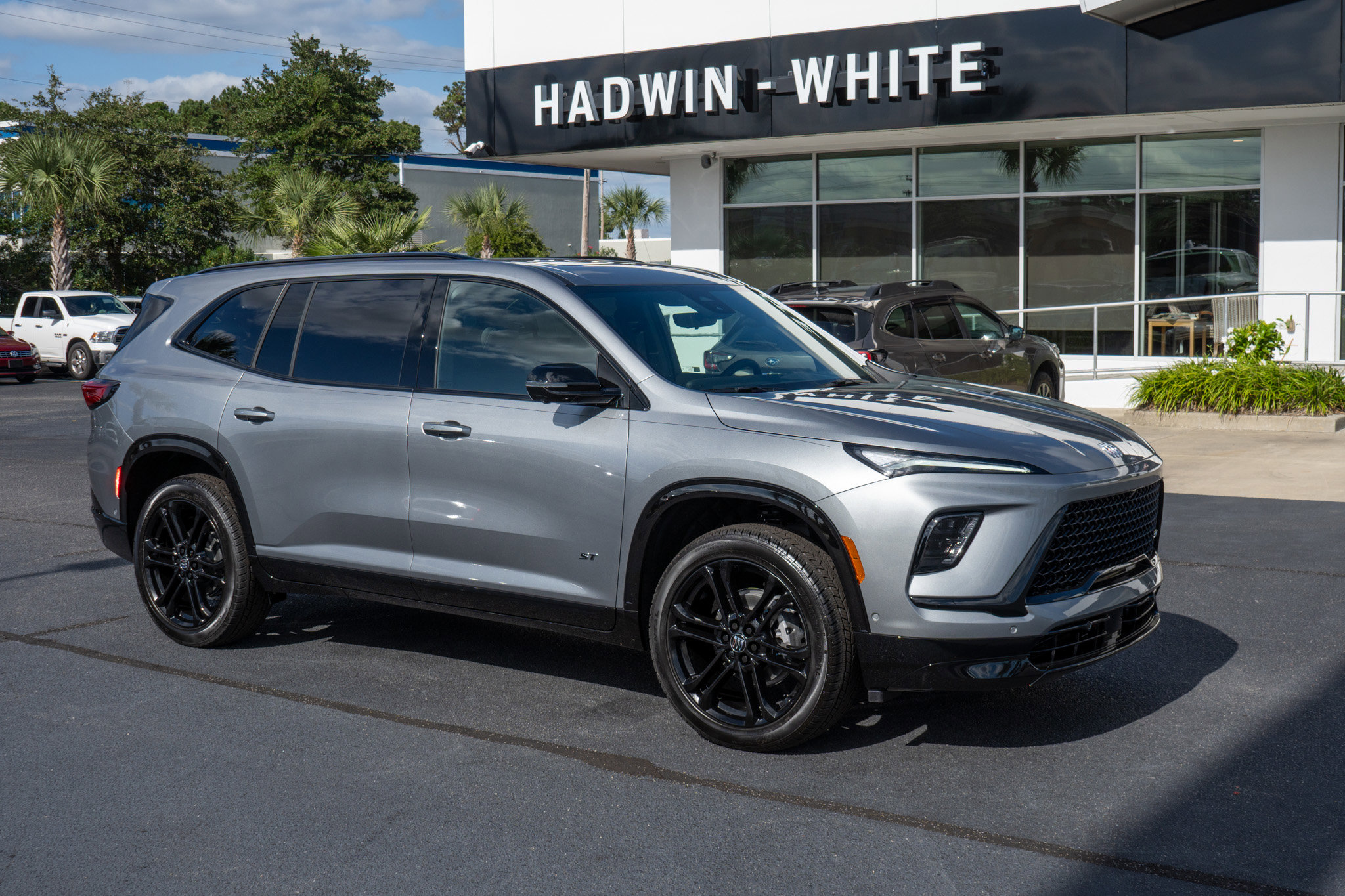 2026 Buick Enclave Sport Touring's photo