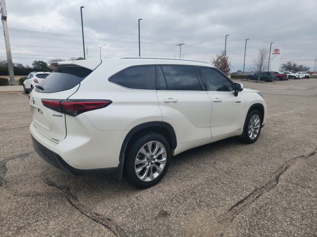2021 Toyota Highlander Hybrid Limited photo 3