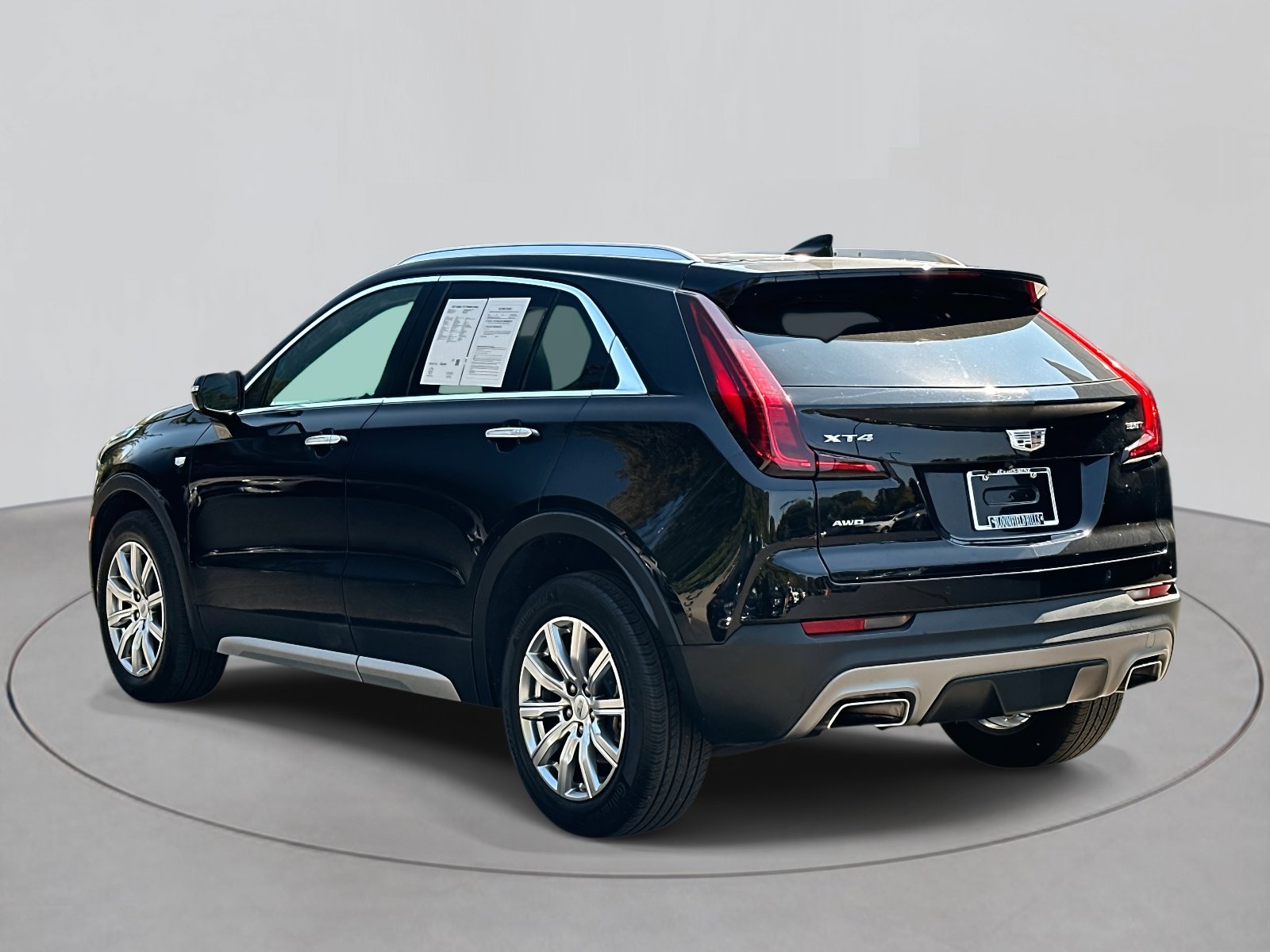 2021 Cadillac XT4 Premium Luxury photo 3