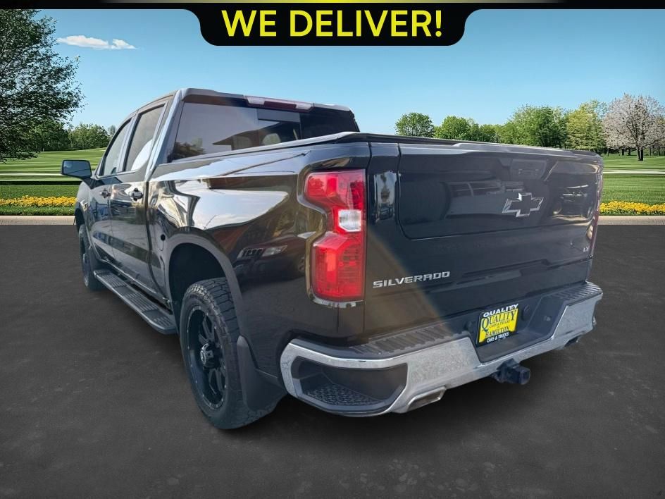 2021 Chevrolet Silverado 1500 LT photo 3