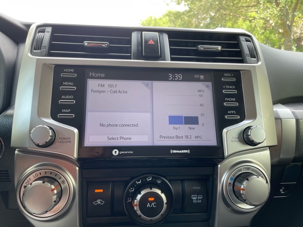 2024 Toyota 4Runner SR5 photo 9