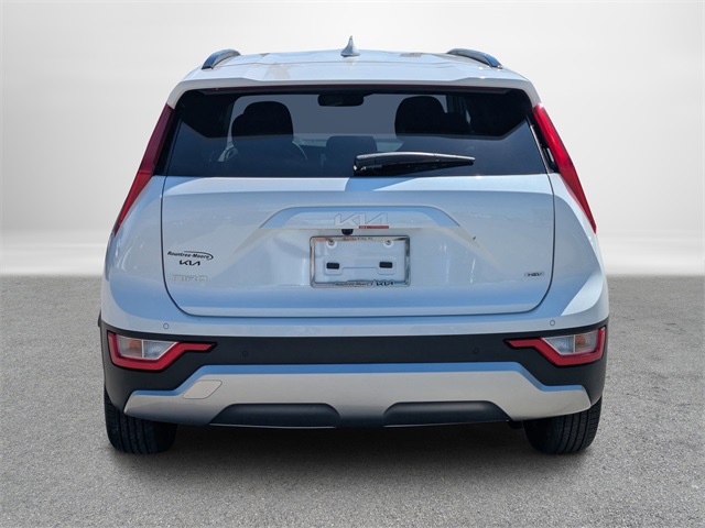 2025 Kia Niro EX photo 4