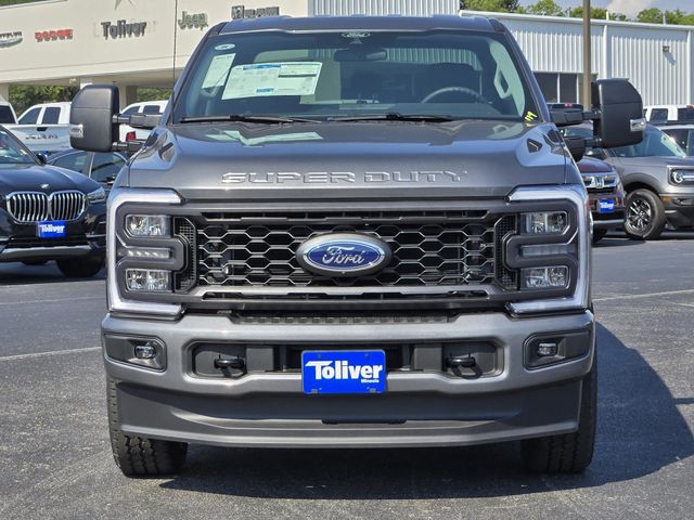 2025 Ford F-250 XL photo 3