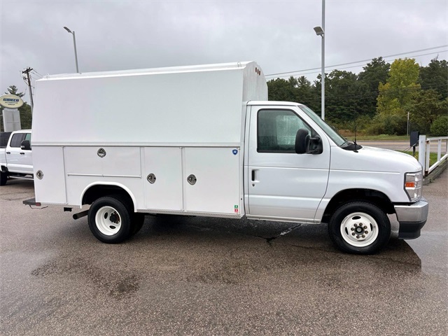 2024 Ford E-350 Base photo 2