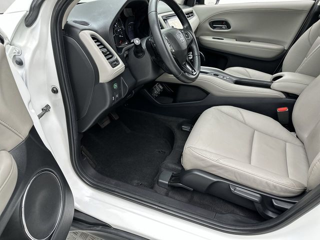 2017 Honda HR-V EX-L photo 3