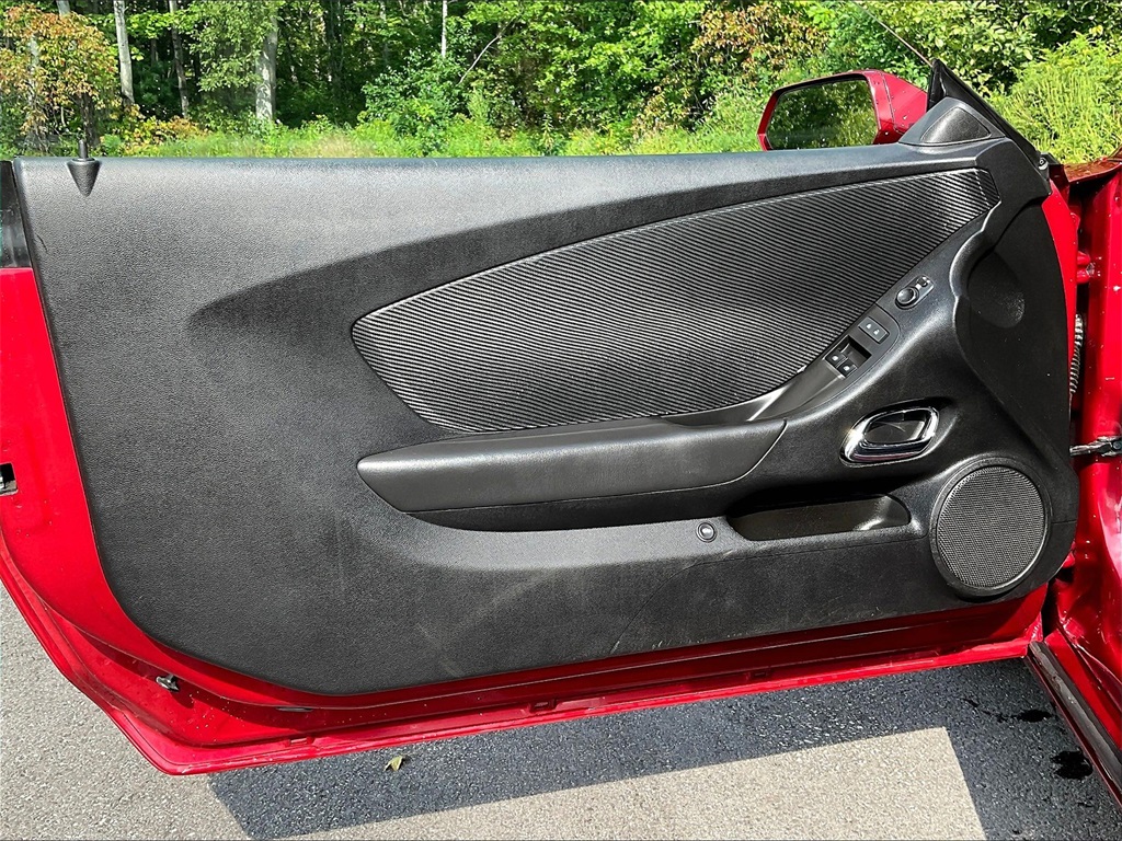 2012 Chevrolet Camaro SS photo 9