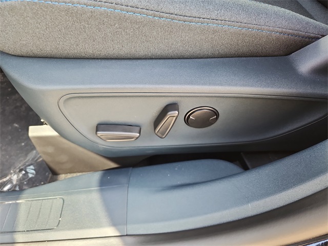 2025 Ford Maverick XLT photo 13