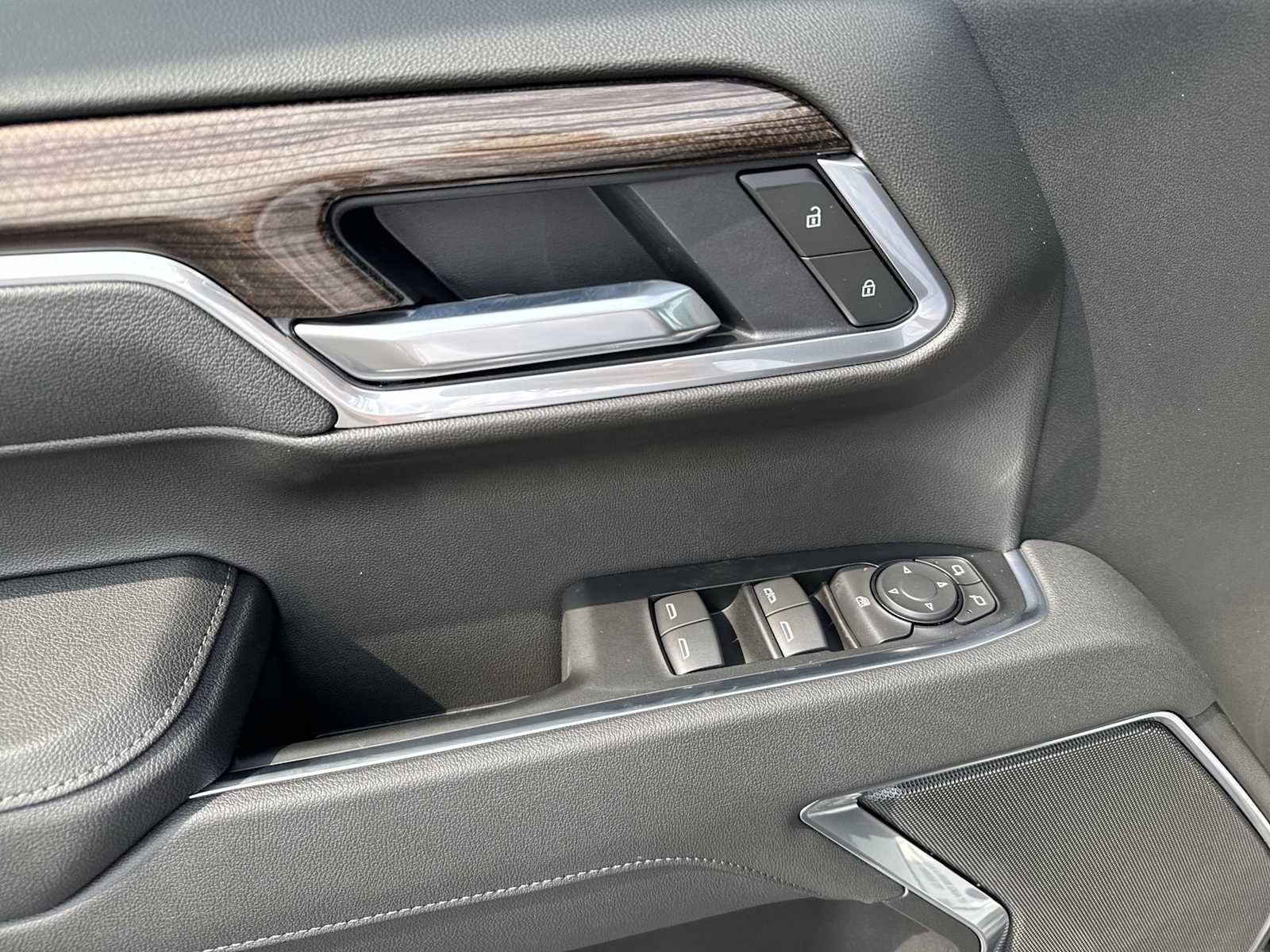 2026 Chevrolet Silverado 1500 LT photo 12