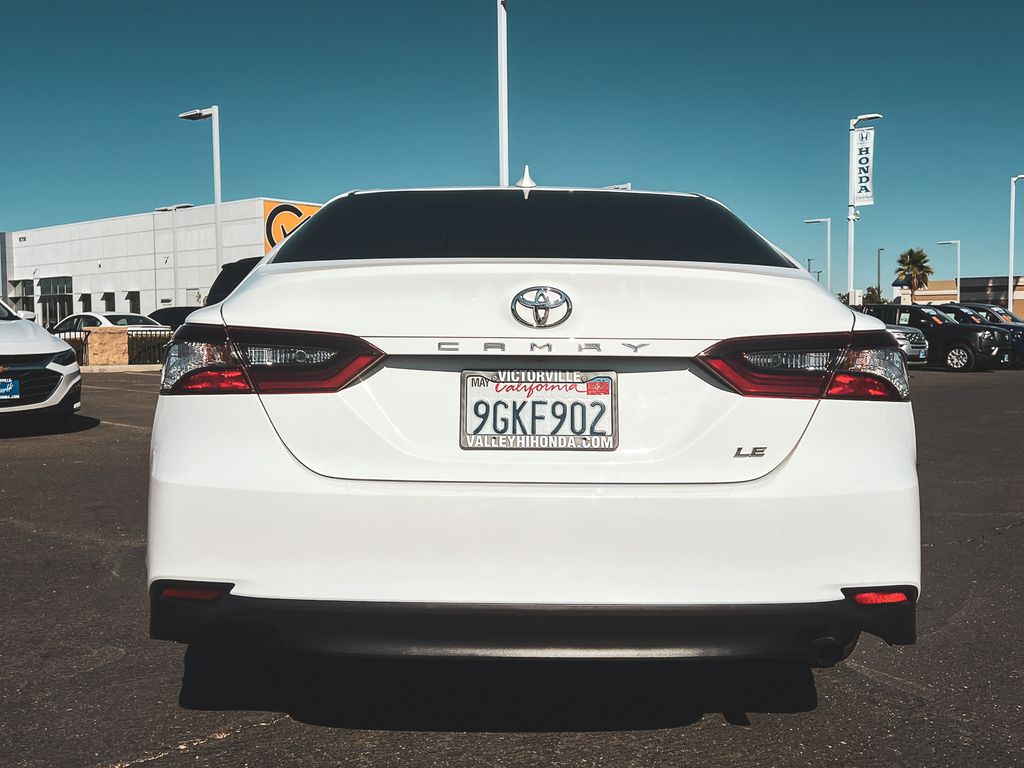 2023 Toyota Camry LE photo 7