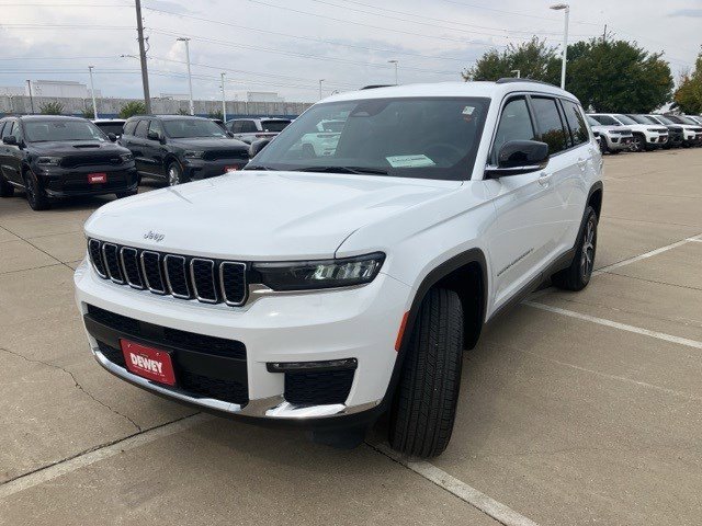 2024 Jeep Grand Cherokee Limited photo 3