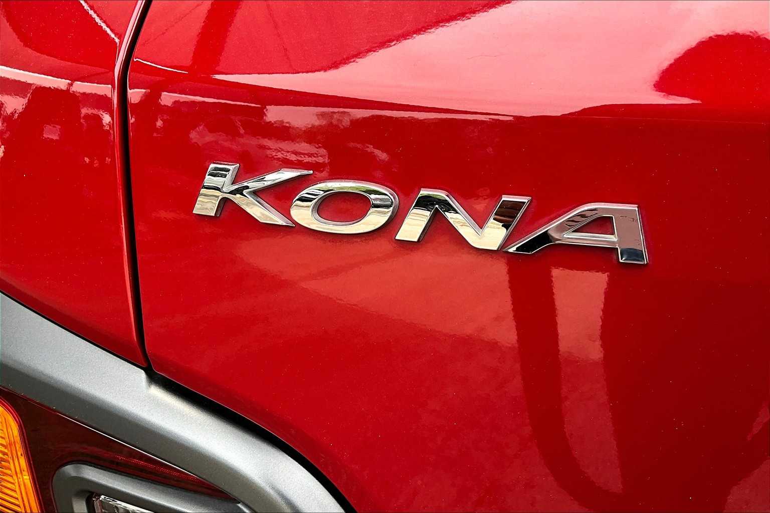 2021 Hyundai Kona Ultimate photo 3