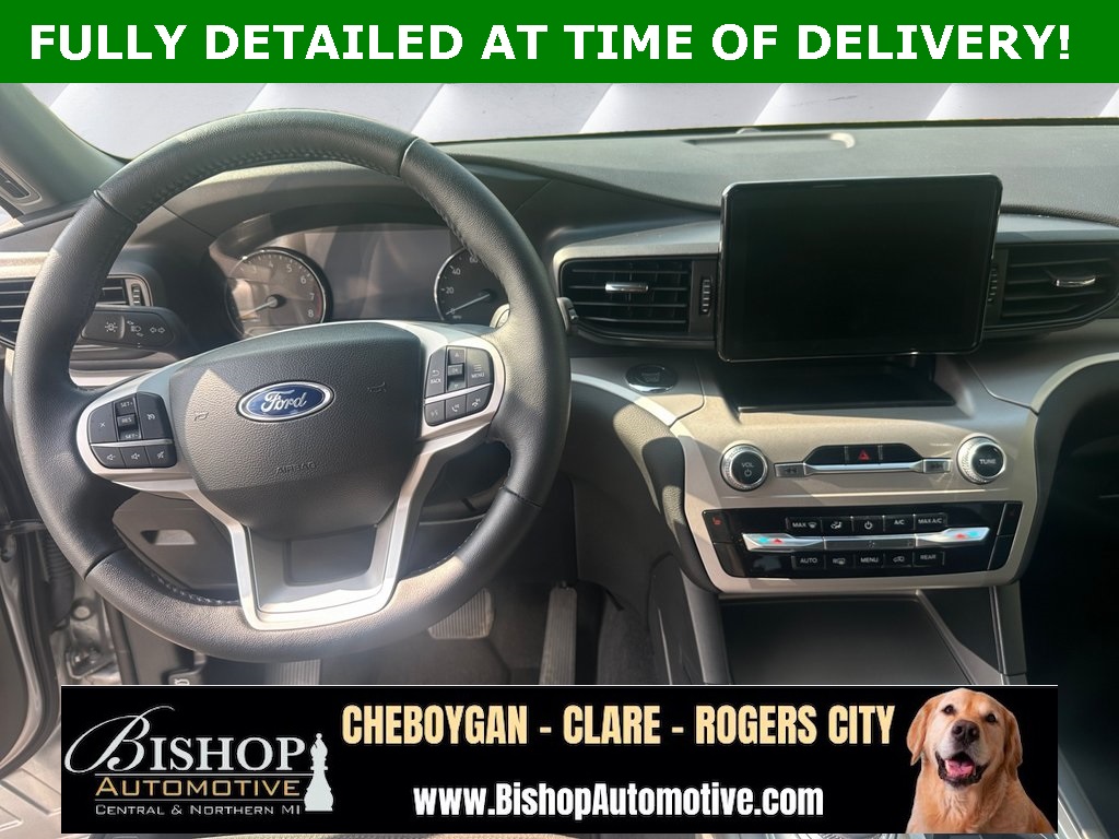 2023 Ford Explorer XLT photo 4