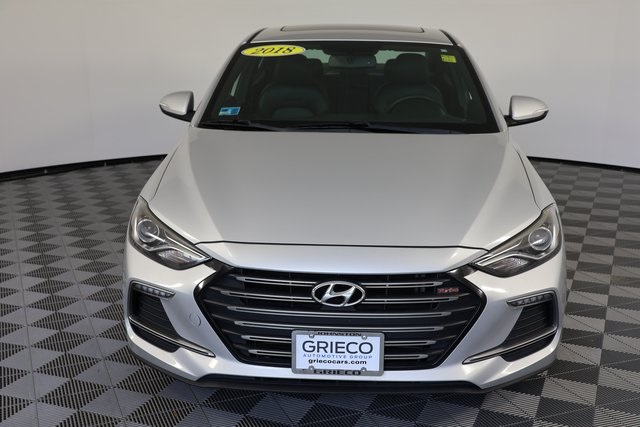2018 Hyundai Elantra Sport photo 3