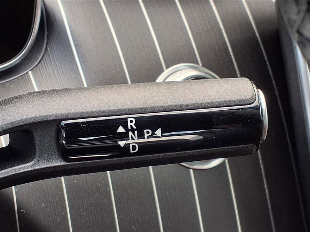 2025 Mercedes Benz C 300 photo 11