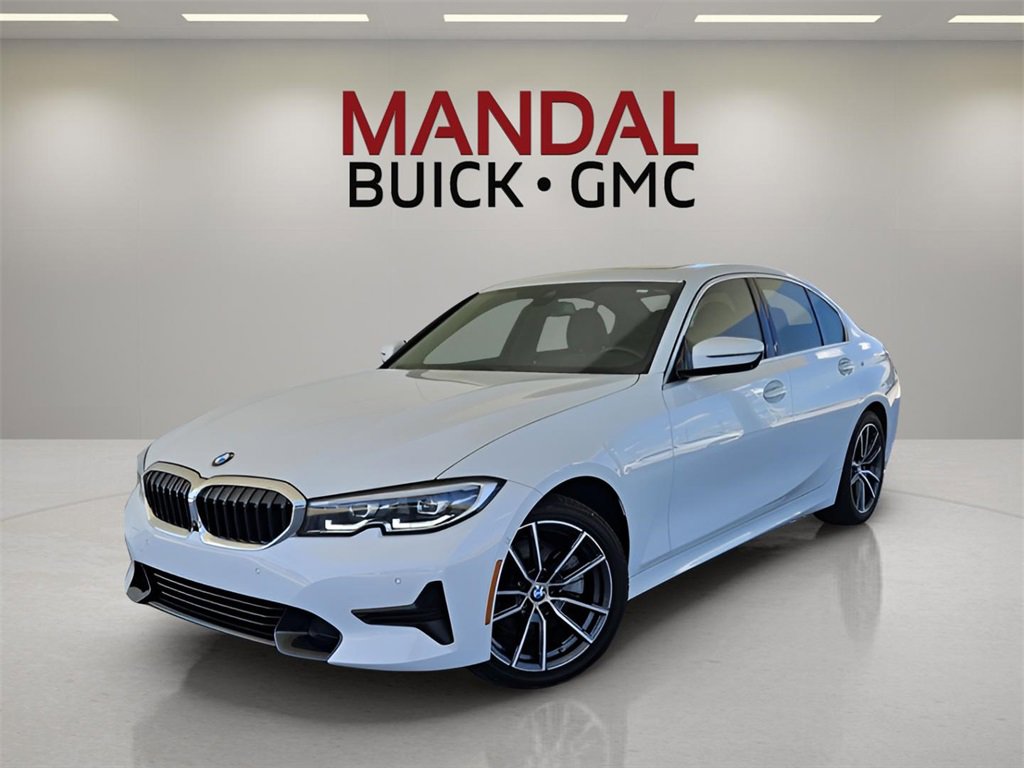 2020 BMW 3 Series 330i's photo