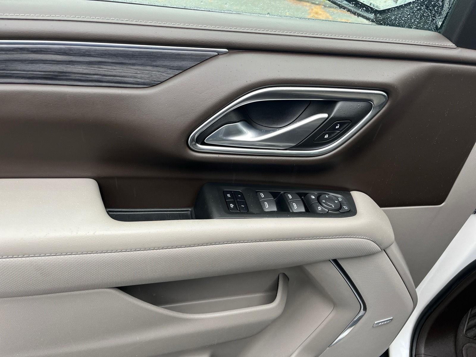 2022 Gmc Yukon SLT photo 13