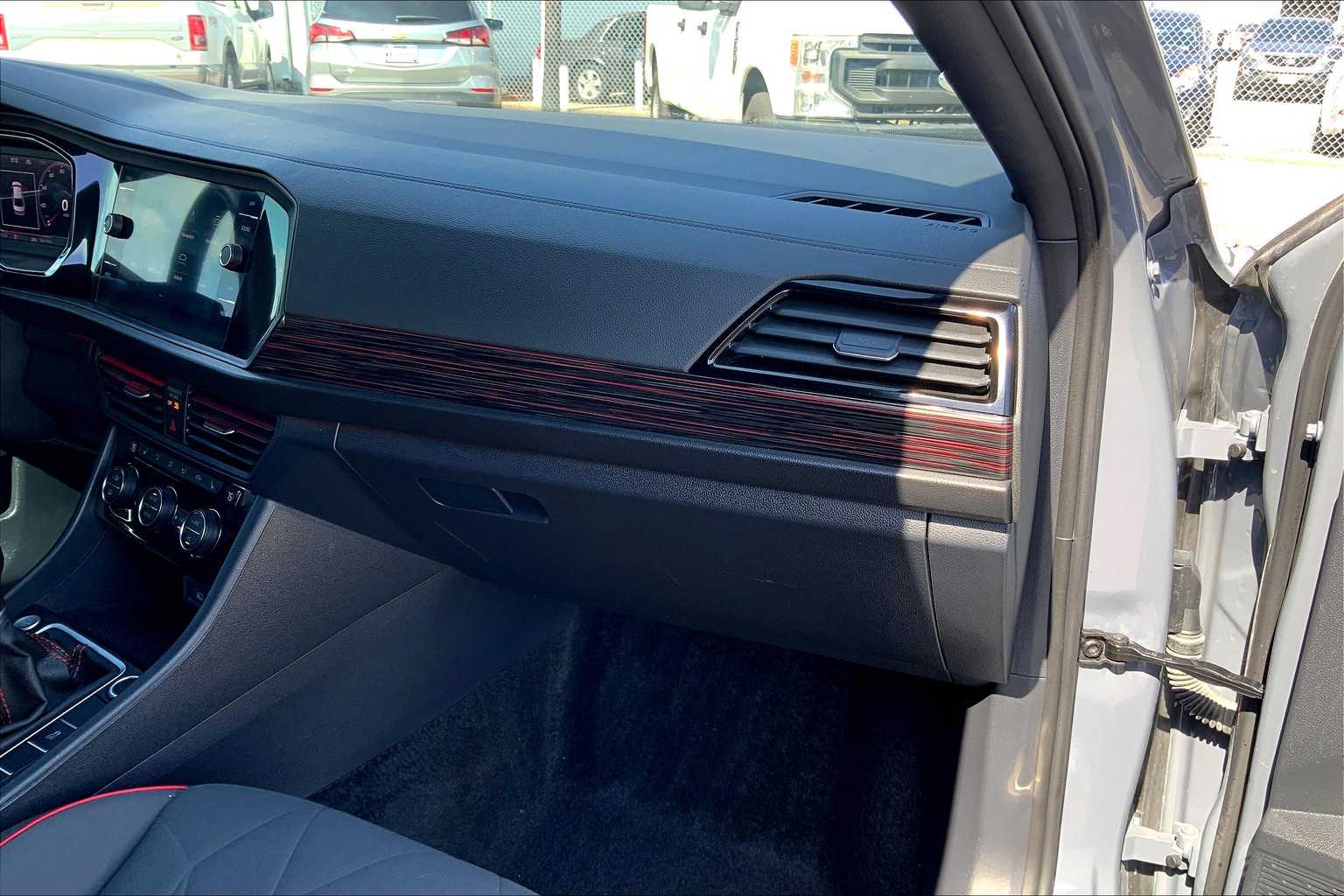 2024 Volkswagen Jetta GLI Autobahn Anniversary Edition photo 17