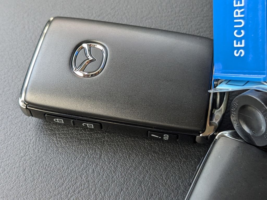2025 Mazda CX-5 2.5 Select photo 30